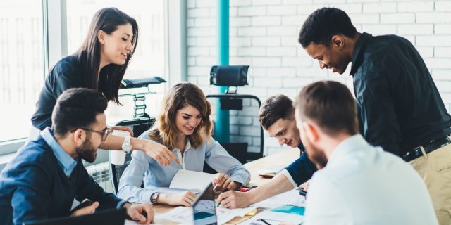 Explore Klarinet's Collaboration Services